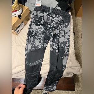 Nike Tights (men’s large)
